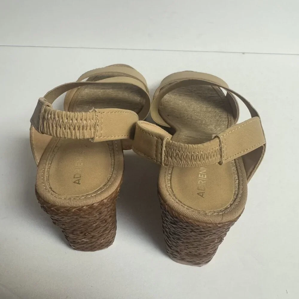 Adrienne Vittadini Womens Bandelle Sandal Size 7.5 M